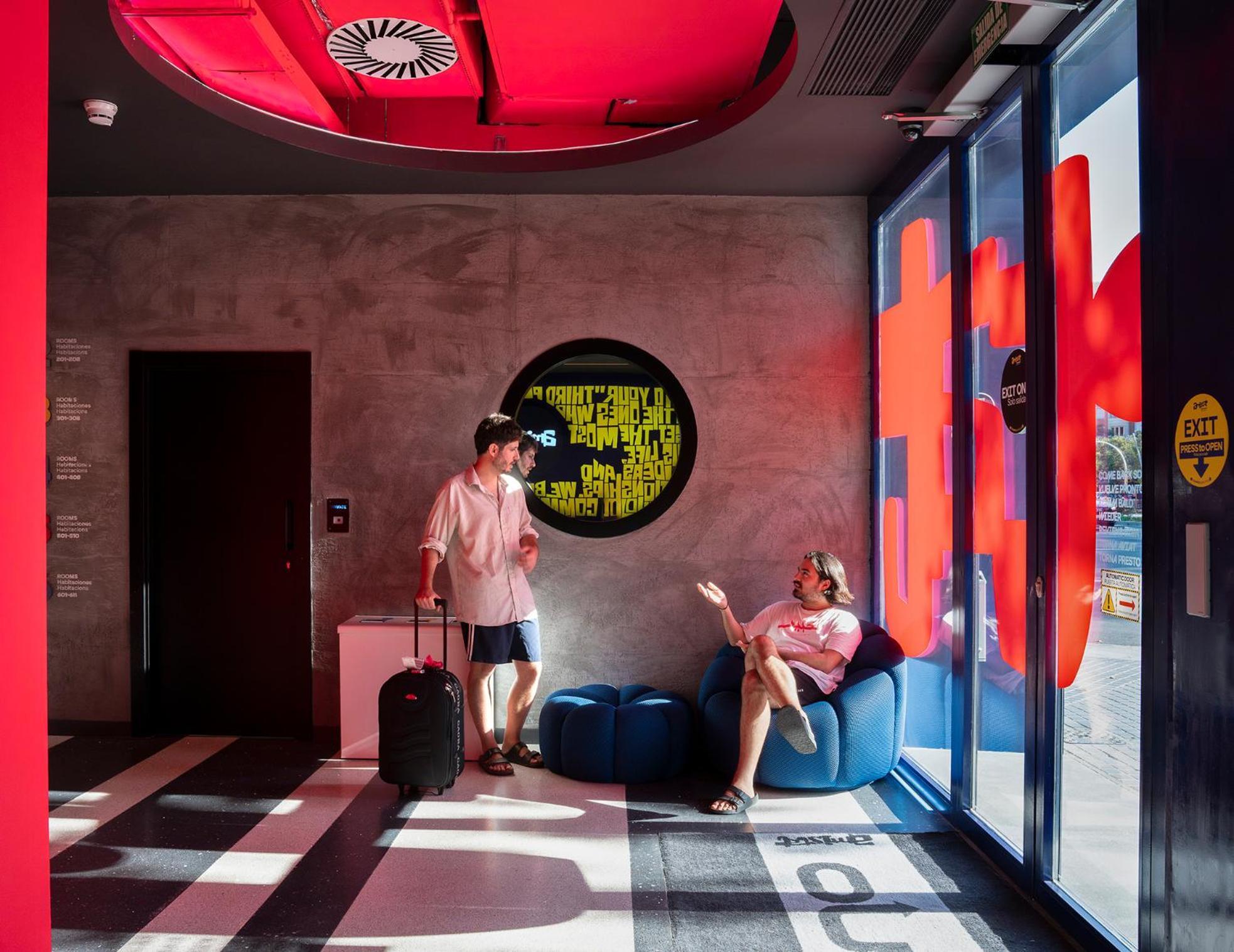 Amistat City Hostel 巴塞罗那 外观 照片