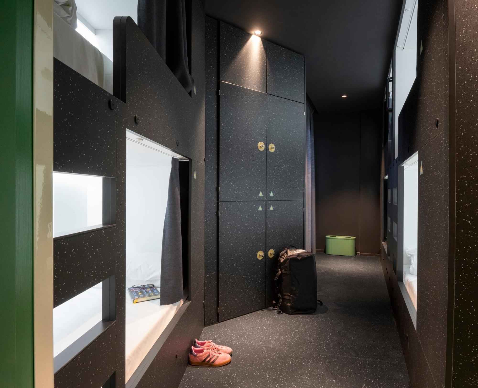 Amistat City Hostel 巴塞罗那 外观 照片