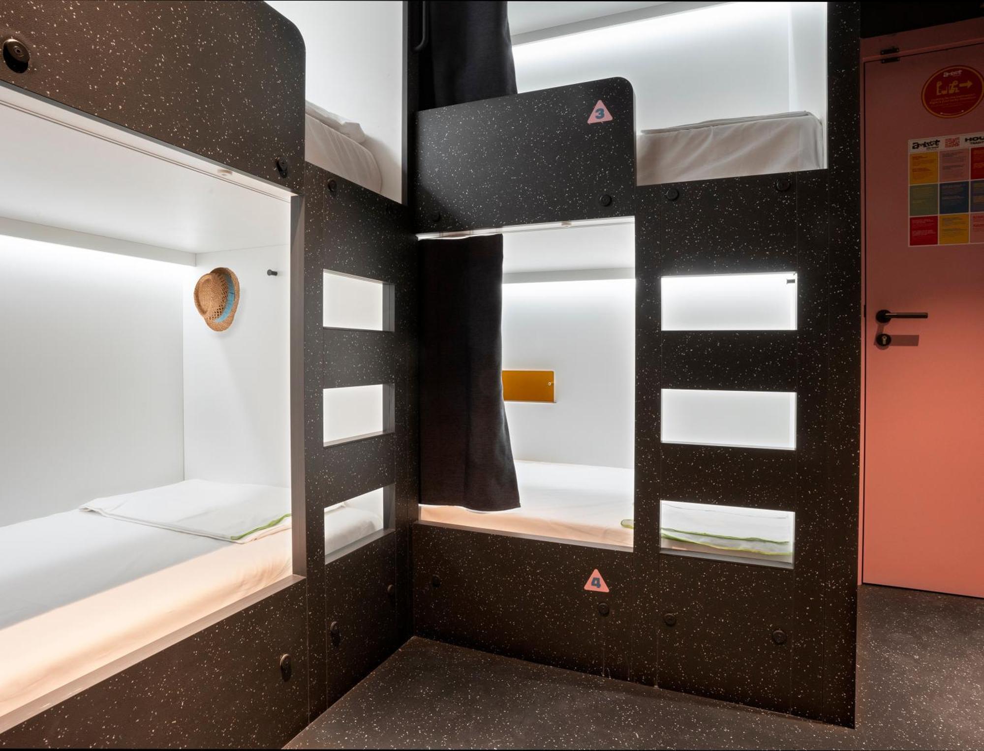 Amistat City Hostel 巴塞罗那 外观 照片