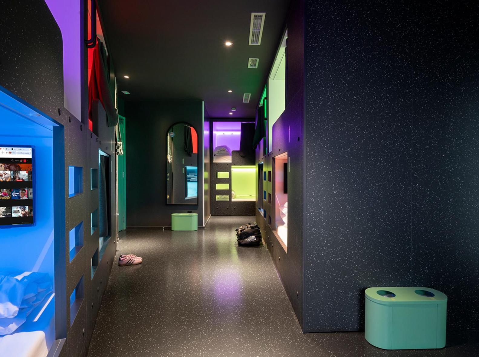 Amistat City Hostel 巴塞罗那 外观 照片